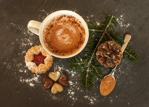 8 boissons chaudes et hydratantes pour les personnes âgées