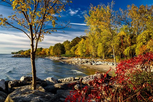 Les 10 plus beaux lacs du Canada que vous devez absolument visiter