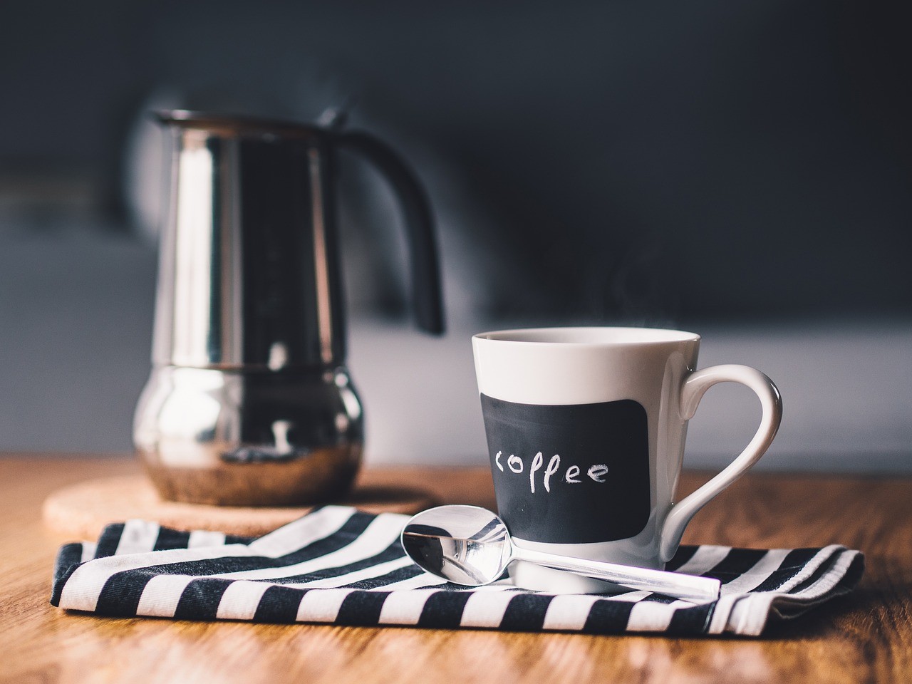 Boire du café pendant le jeûne intermittent, c'est OK ?